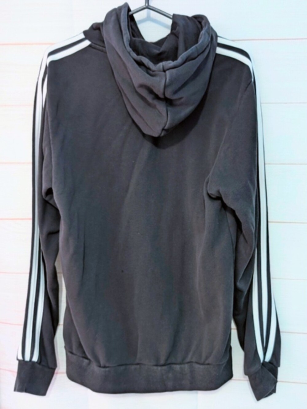 Guc Adidas Black Kangaroo Pocket Hoodie With Classic White 🤍 Stripes Size Small - Picture 2 of 4
